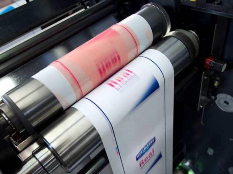 In Flexo thường được áp dụng để in trực tiếp lên vật liệu