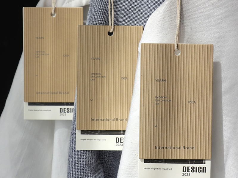 Nhãn quần áo được in Flexo