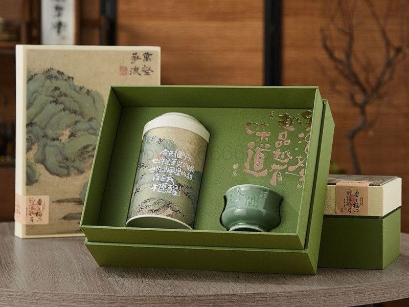 In hộp trà cao cấp theo yêu cầu, quà tặng doanh nghiệp
