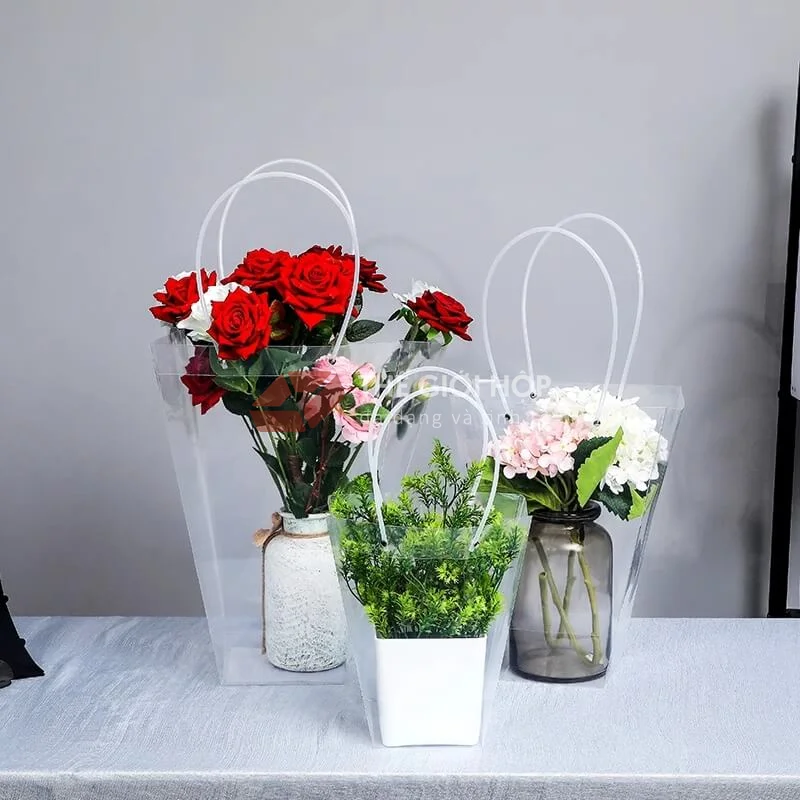 Túi đựng hoa hình thang mini màu trắng cắm hoa
